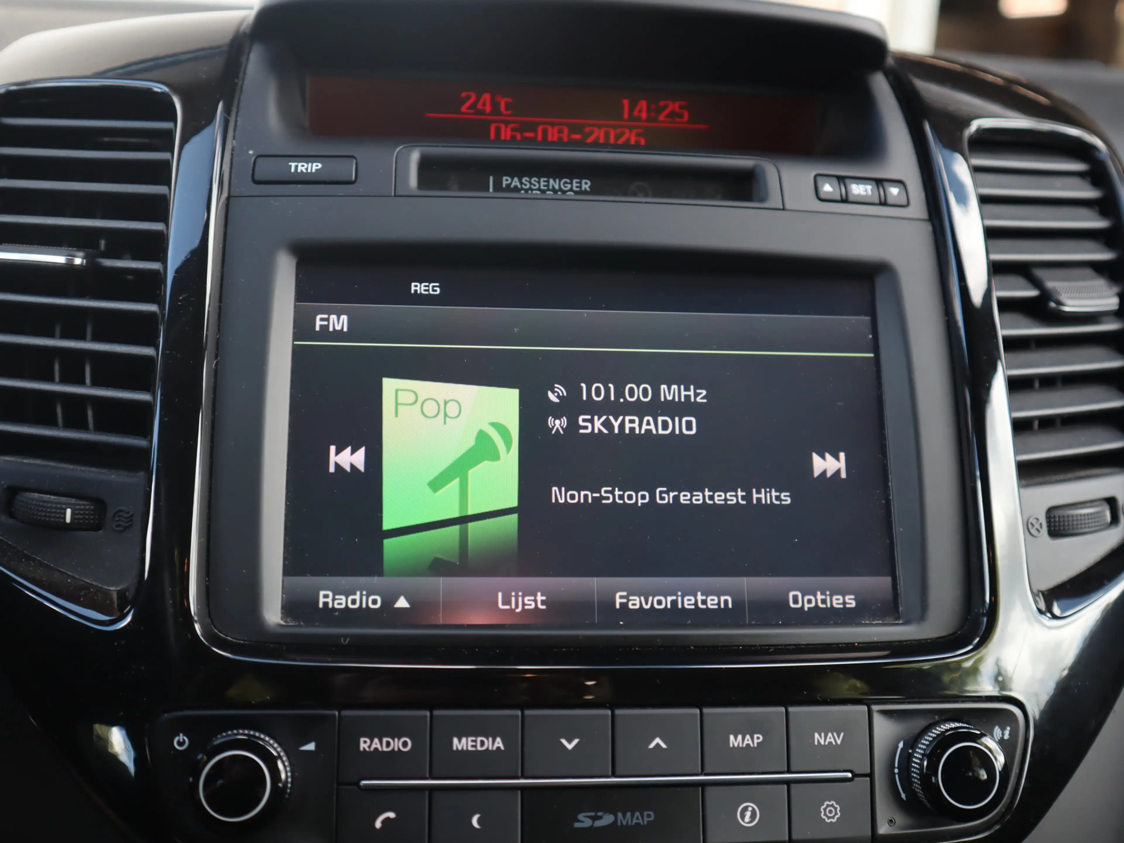 Kia Venga 1.4 CVVT DynamicPLusLine / Trekhaak / Camera / Cru — photo 13