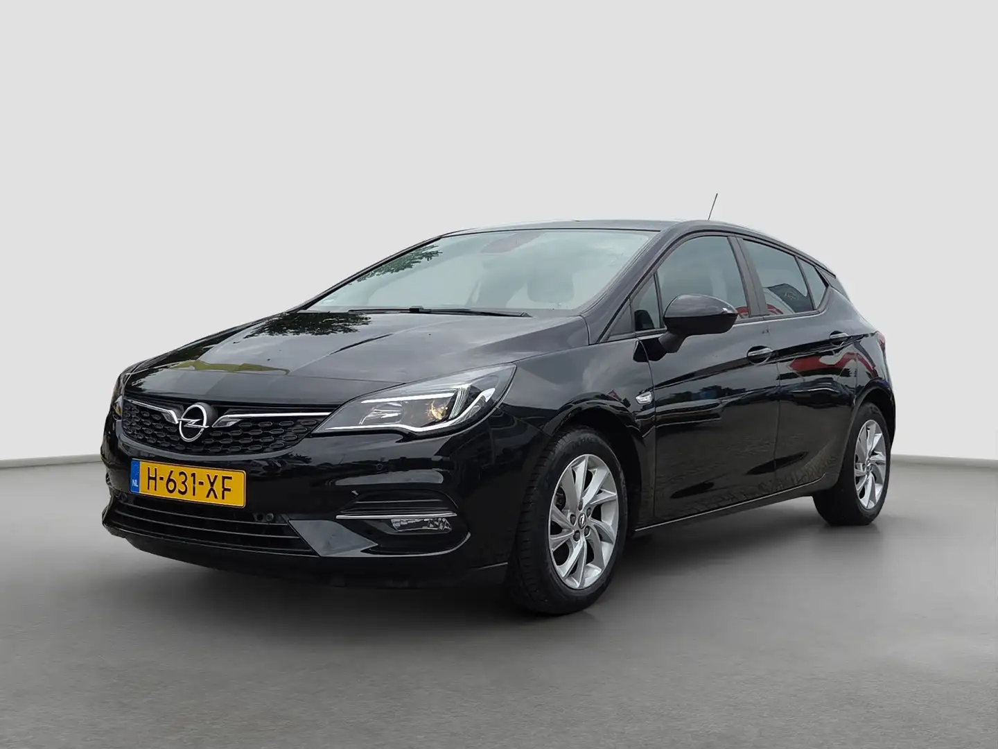 Opel Astra 1.2 Edition Negro - 1