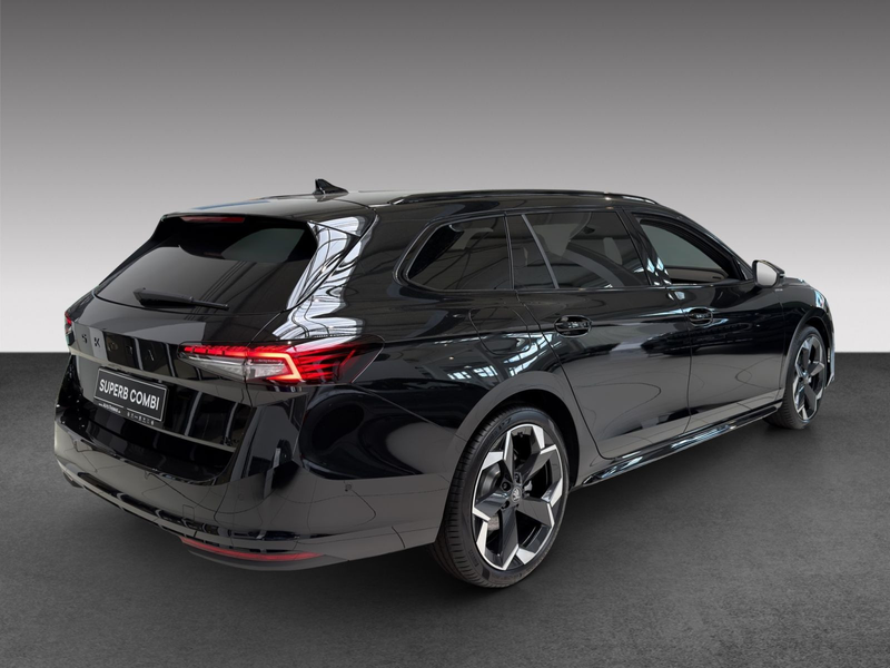 Skoda Superb Combi Sportline 2.0 TDI 4x4 SUITE AHK — photo 4