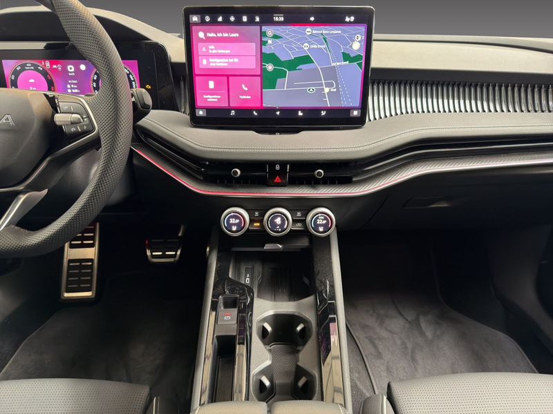 Skoda Superb Combi Sportline 2.0 TDI 4x4 SUITE AHK — photo 14