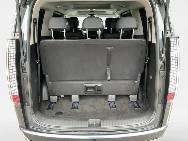 Hyundai Staria view 11