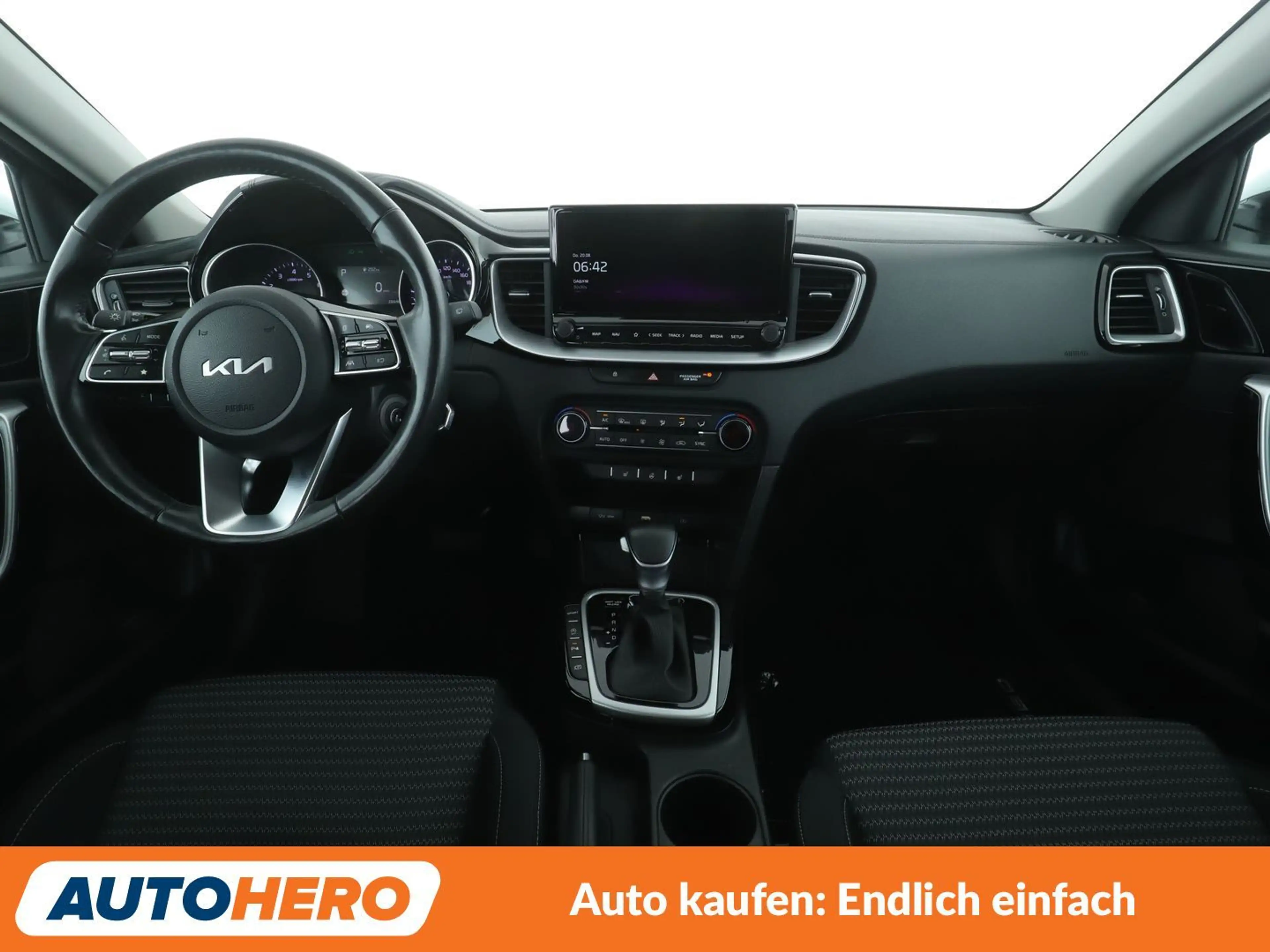 Kia Ceed / cee'd 1.5 TGDI Vision Aut.*NAVI*CAM*TEMPO*SHZ*LHZ*ALU* — photo 12
