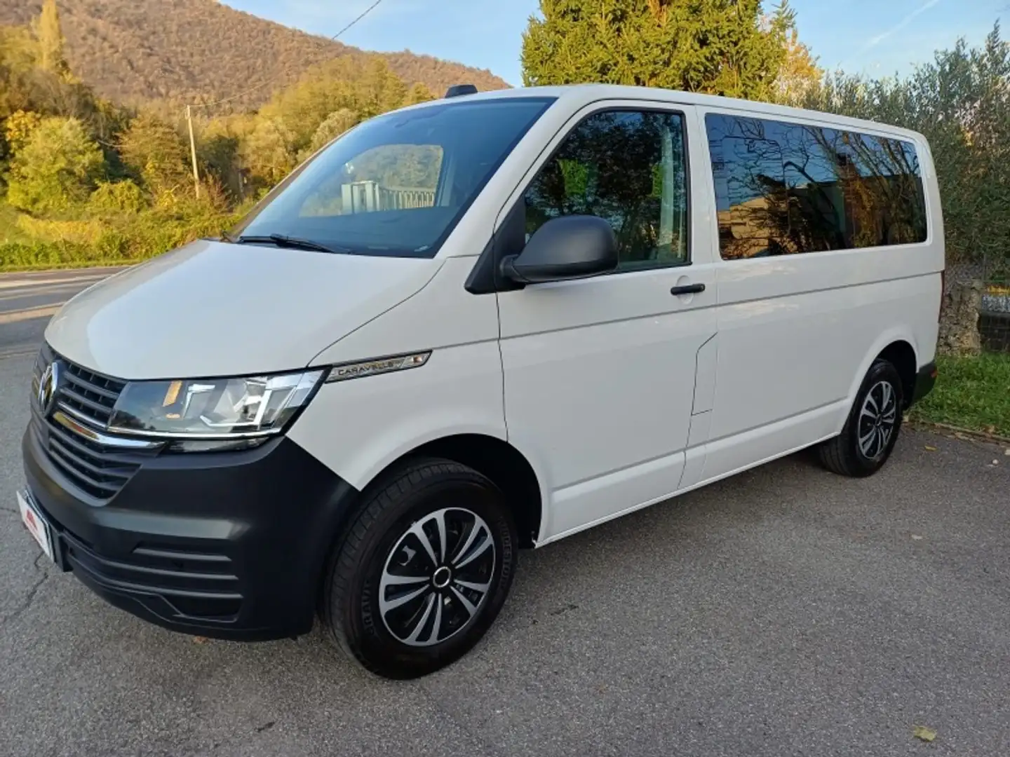 Volkswagen Transporter T6.1 30 2.0 tdi 150cv kombi Business p.c. Blanc - 1