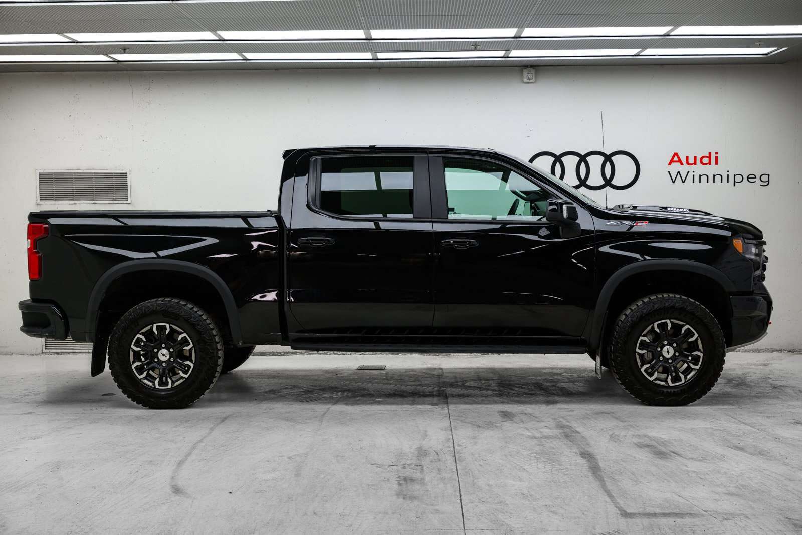 2026 Chevrolet Silverado 1500 — photo 1