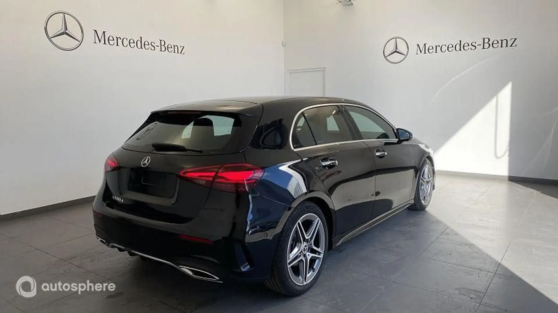 Mercedes-Benz CL 200 d 150ch AMG Exclusive Design 8G-DCT - 2