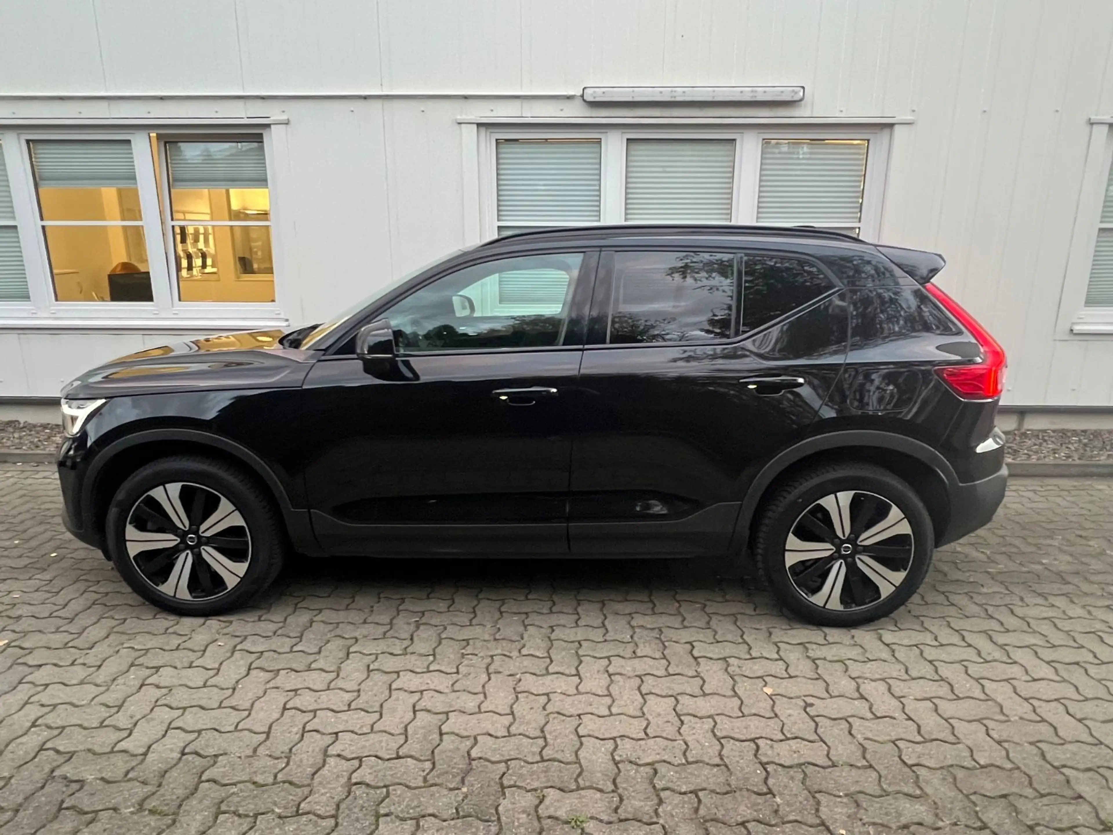 Volvo XC40 Recharge Single Motor PLUS GARANTIE — photo 5