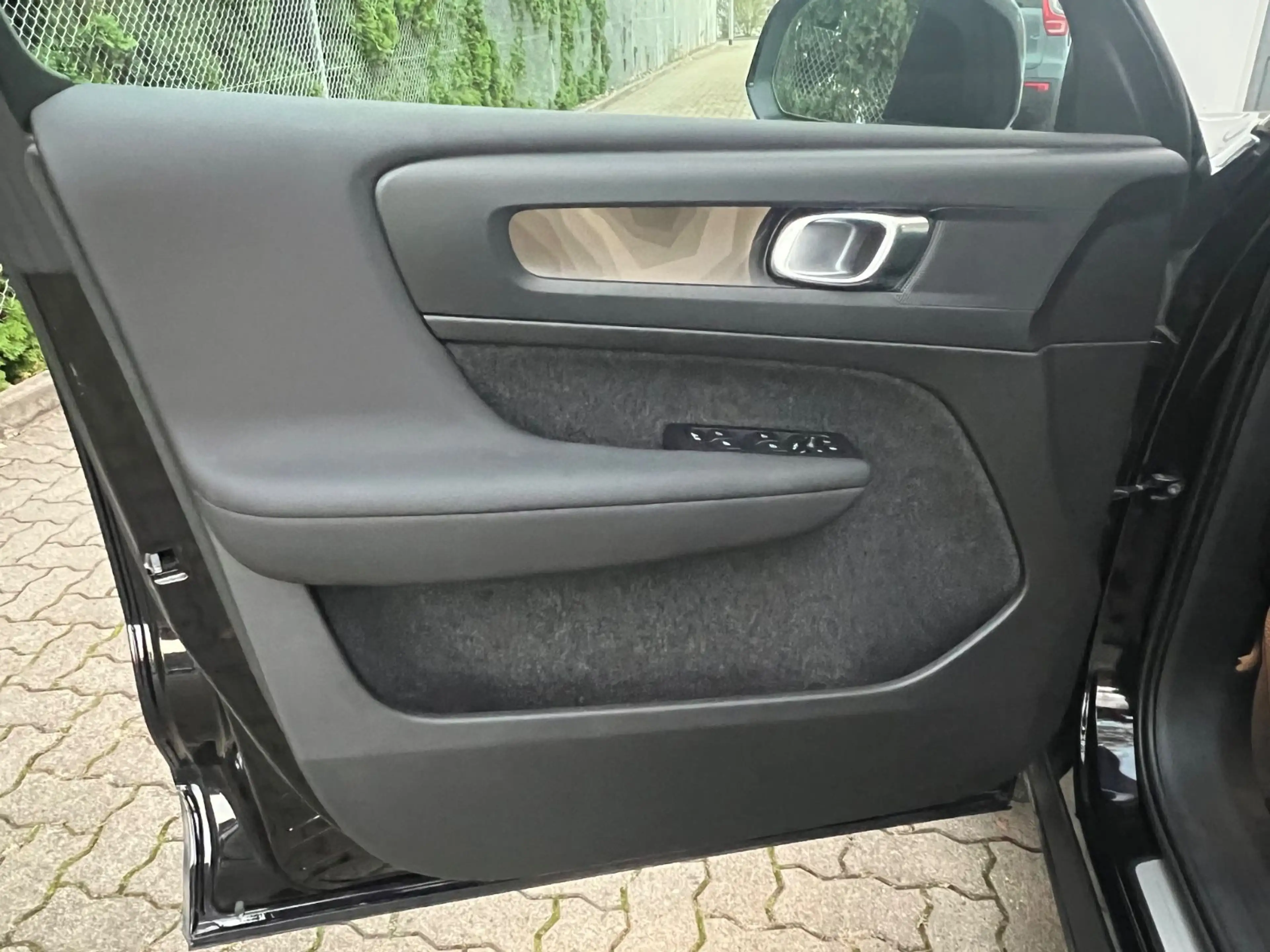 Volvo XC40 Recharge Single Motor PLUS GARANTIE — photo 12