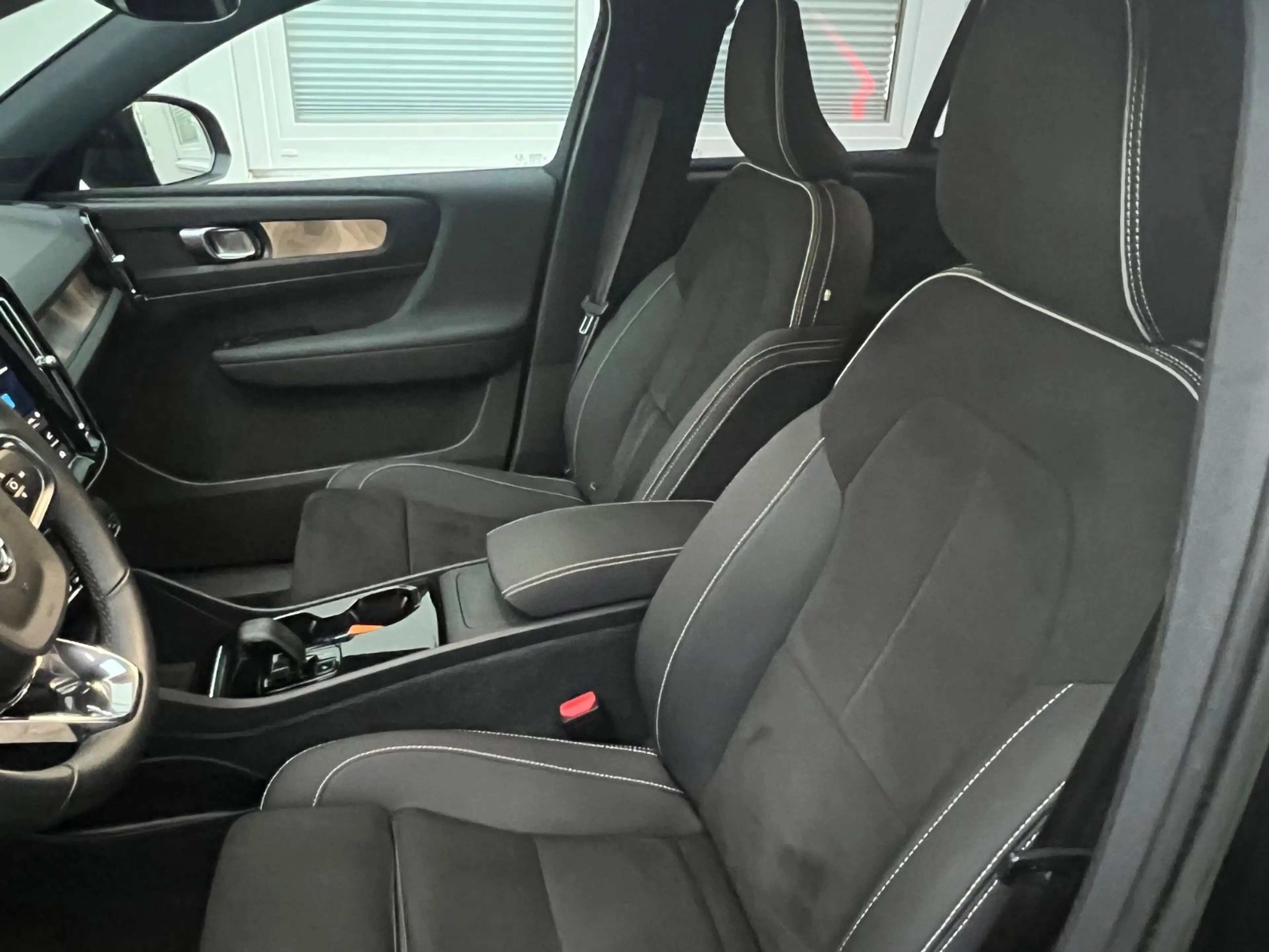Volvo XC40 Recharge Single Motor PLUS GARANTIE — photo 11