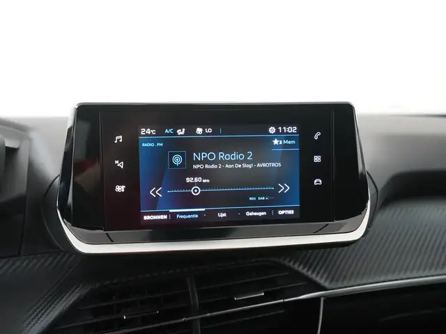 Peugeot 2008 view 13