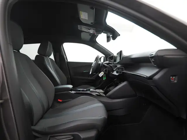 Peugeot 2008 view 3