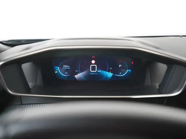 Peugeot 2008 view 9