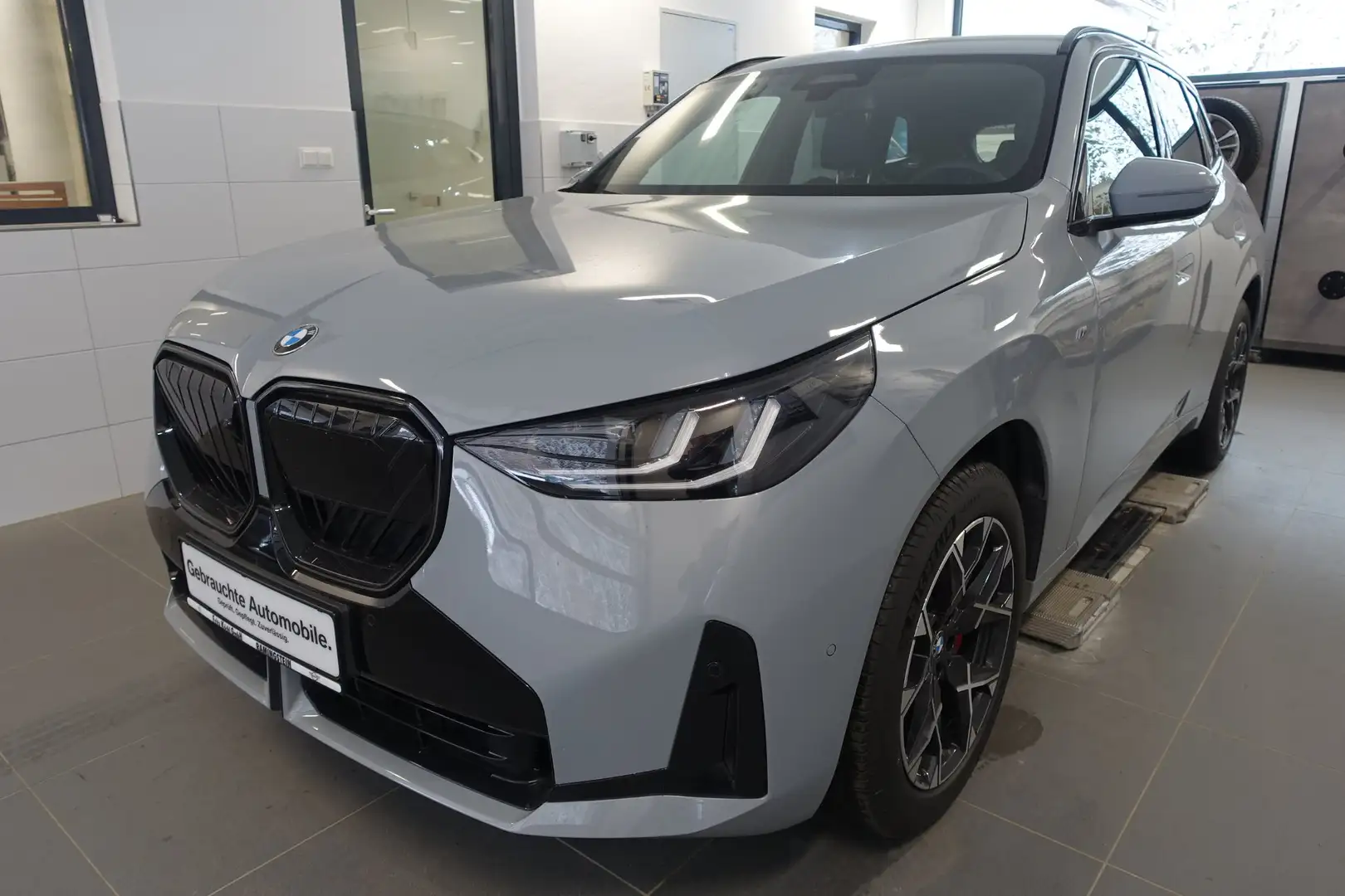 BMW X3 20d xDrive Grau - 1