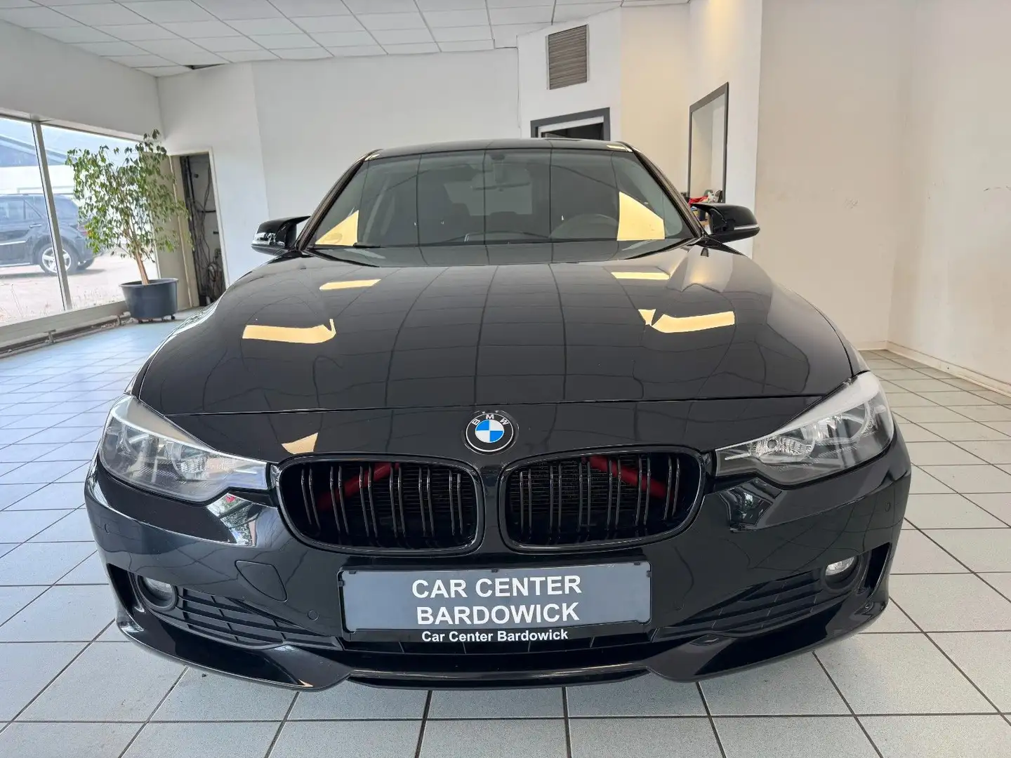 BMW 320 d **Sitzheizung+Navi+PDC+Tempomat** Negro - 2