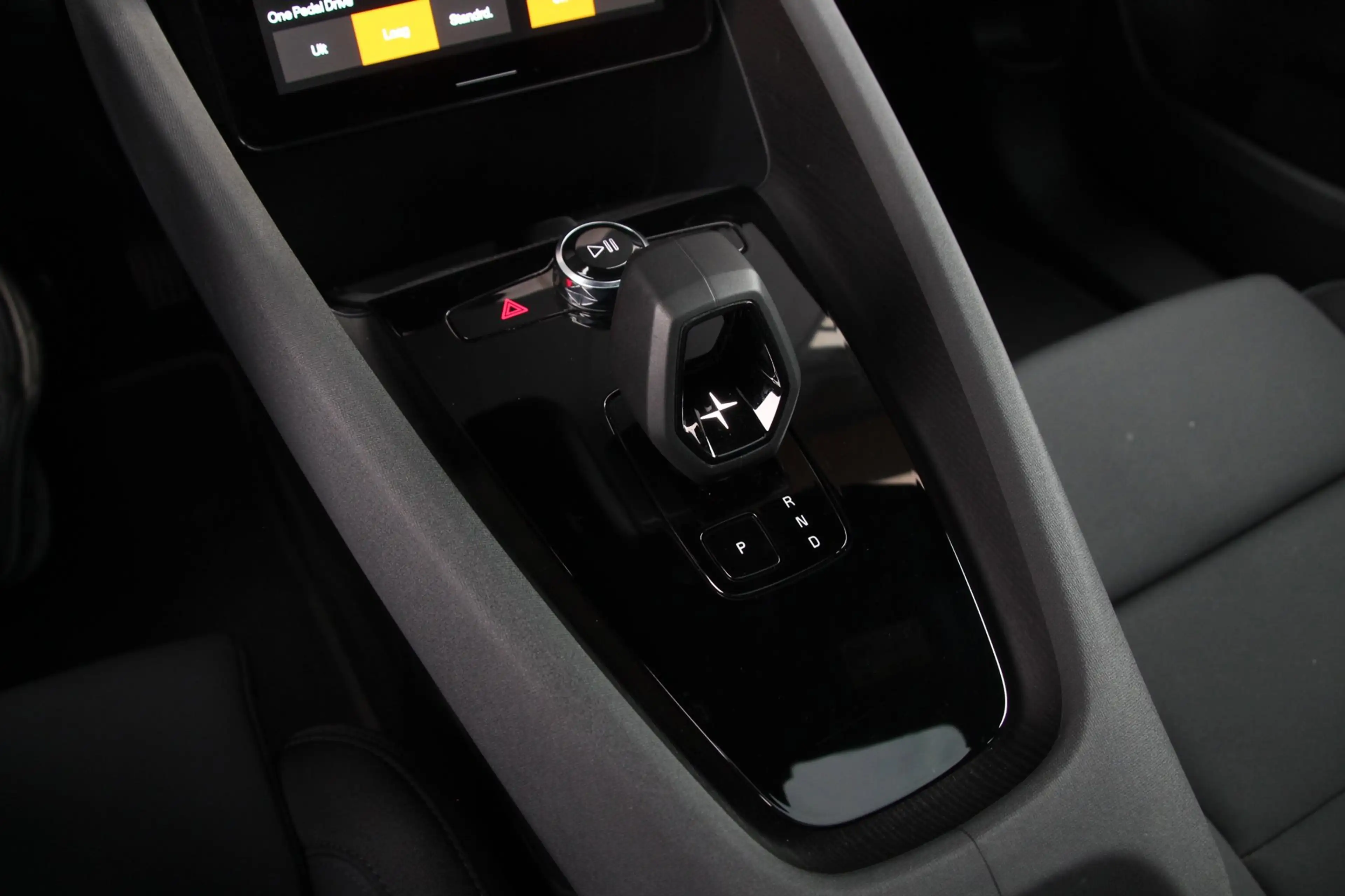Polestar 2 Long Range Dual Motor Launch Edition 78kWh | SOH 9 — photo 28