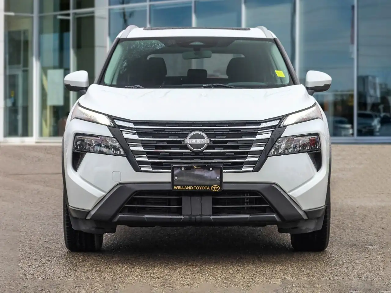 Nissan Rogue снимка Nissan Rogue