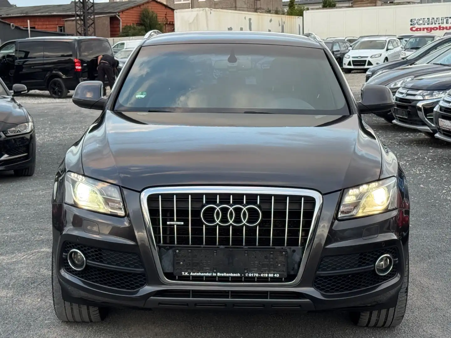 Audi Q5 3.0 TDI  quattro S-LINE/XENON/EURO 5 Grau - 2