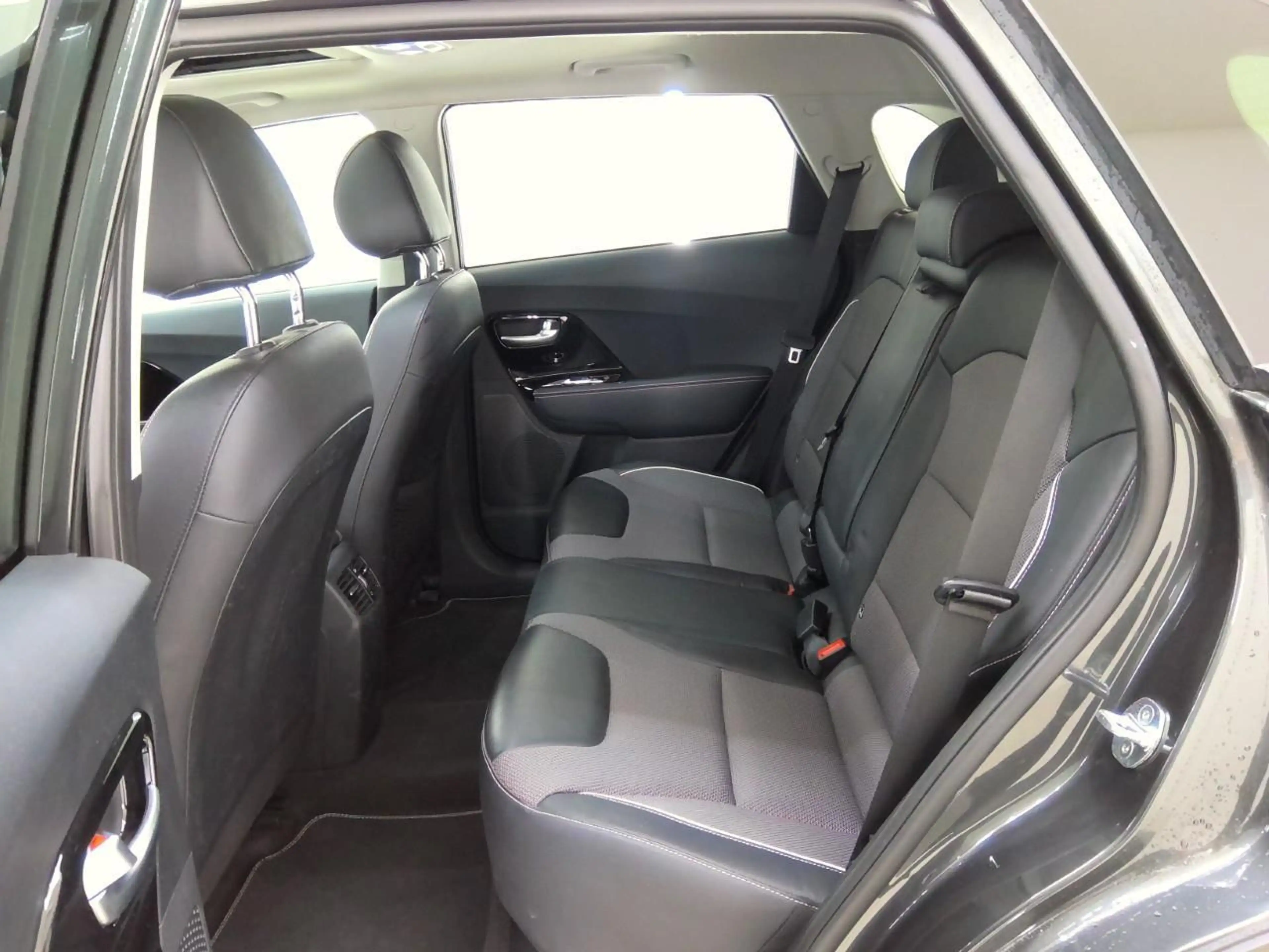 Kia e-Niro DynamicPlusLine 64 kWh | SOH 100% | Trekhaak met A — photo 8