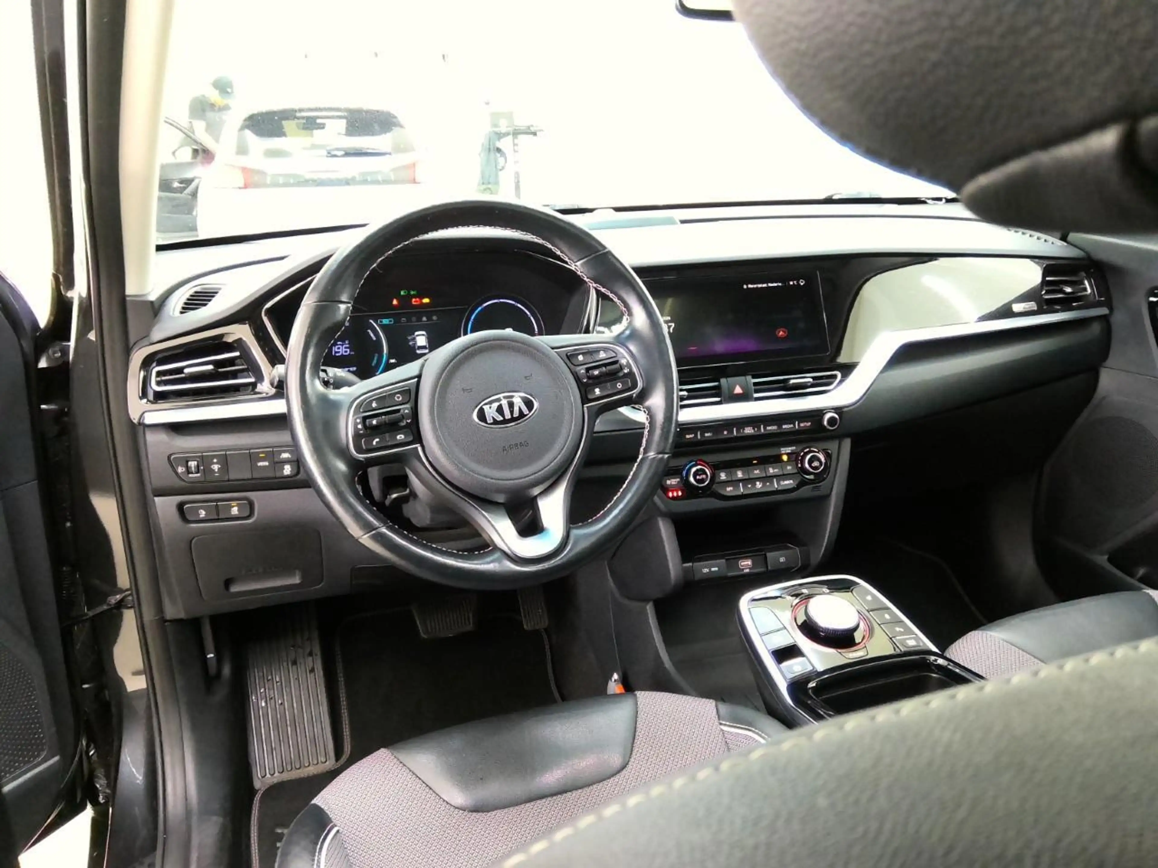 Kia e-Niro DynamicPlusLine 64 kWh | SOH 100% | Trekhaak met A — photo 6