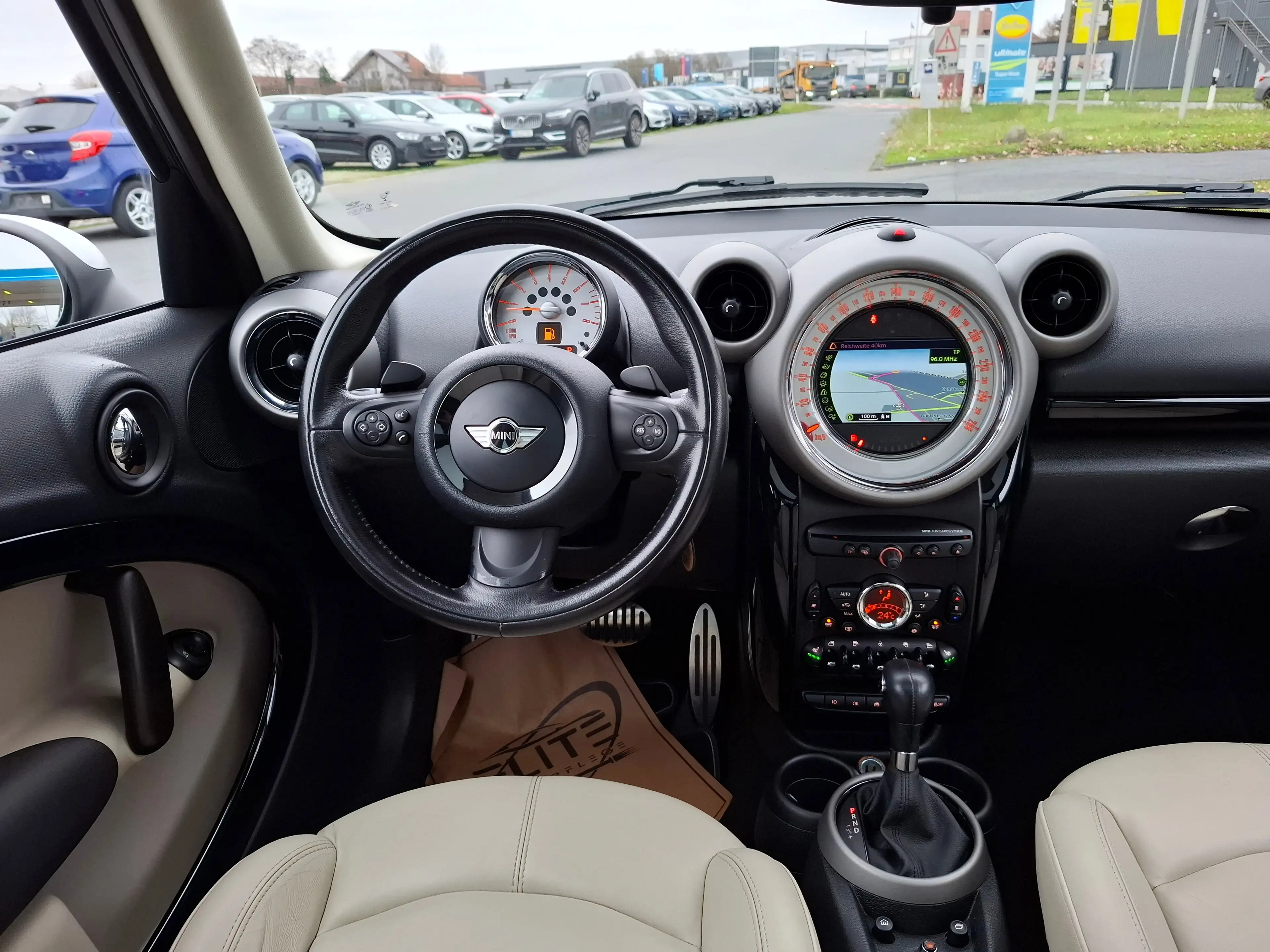 MINI Cooper S Countryman Cooper S All4*NAVI*XENON*LEDER*Sitzhzg*Pano*18"Alu — photo 14