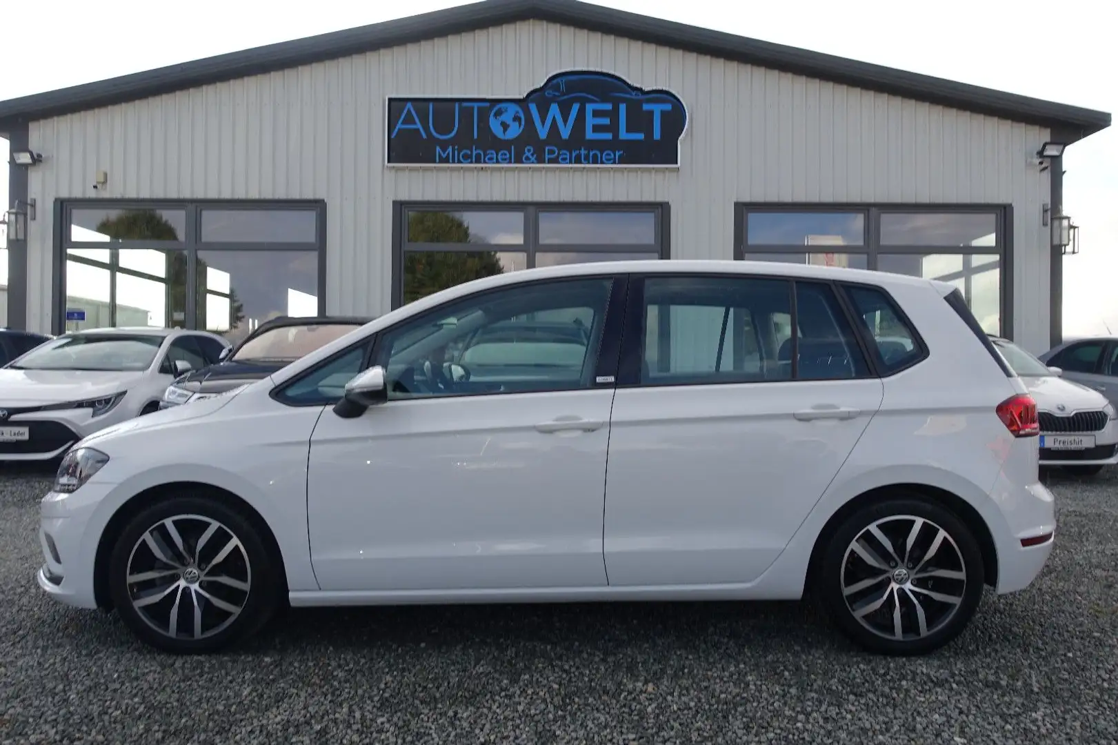 Volkswagen Golf Sportsvan VII Join 1.0 NAVI APP KAM ACC 17' Weiß - 1