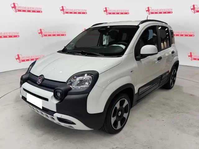 Fiat Panda Panda 1.0 FireFly S&S Hybrid Pandina pack cross