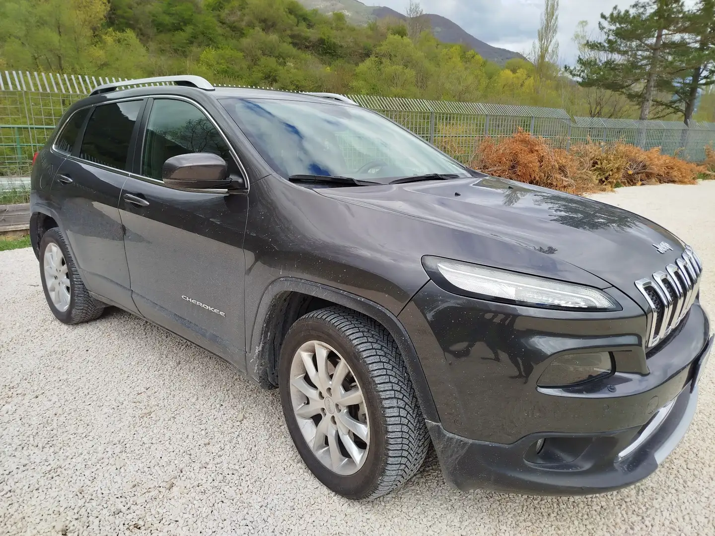 Jeep Cherokee 2.2 Limited 170 cv auto - 1