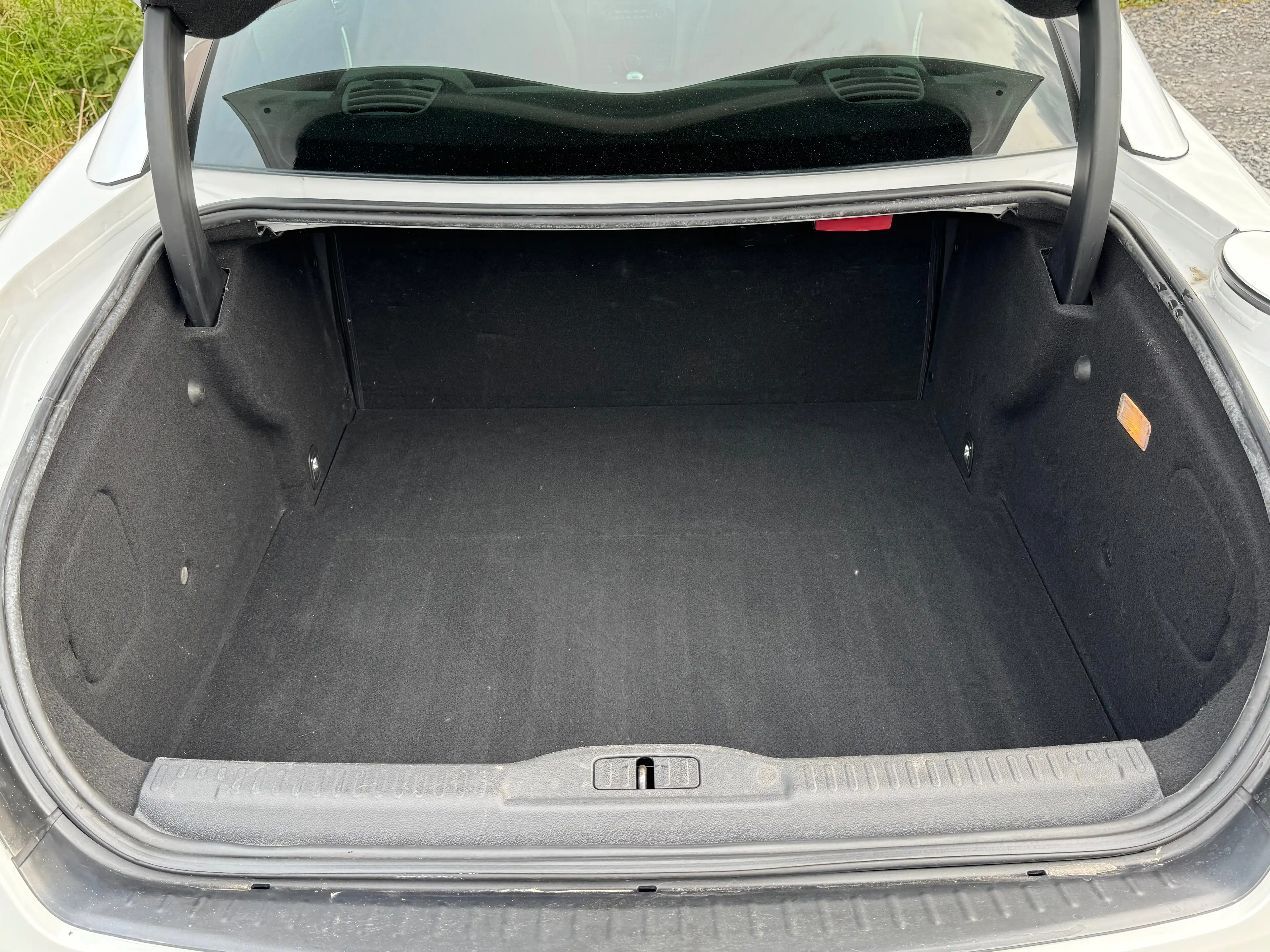 Peugeot RCZ 1.6 THP - Sg chauffants - Bluetooth - Intr cuir — photo 15