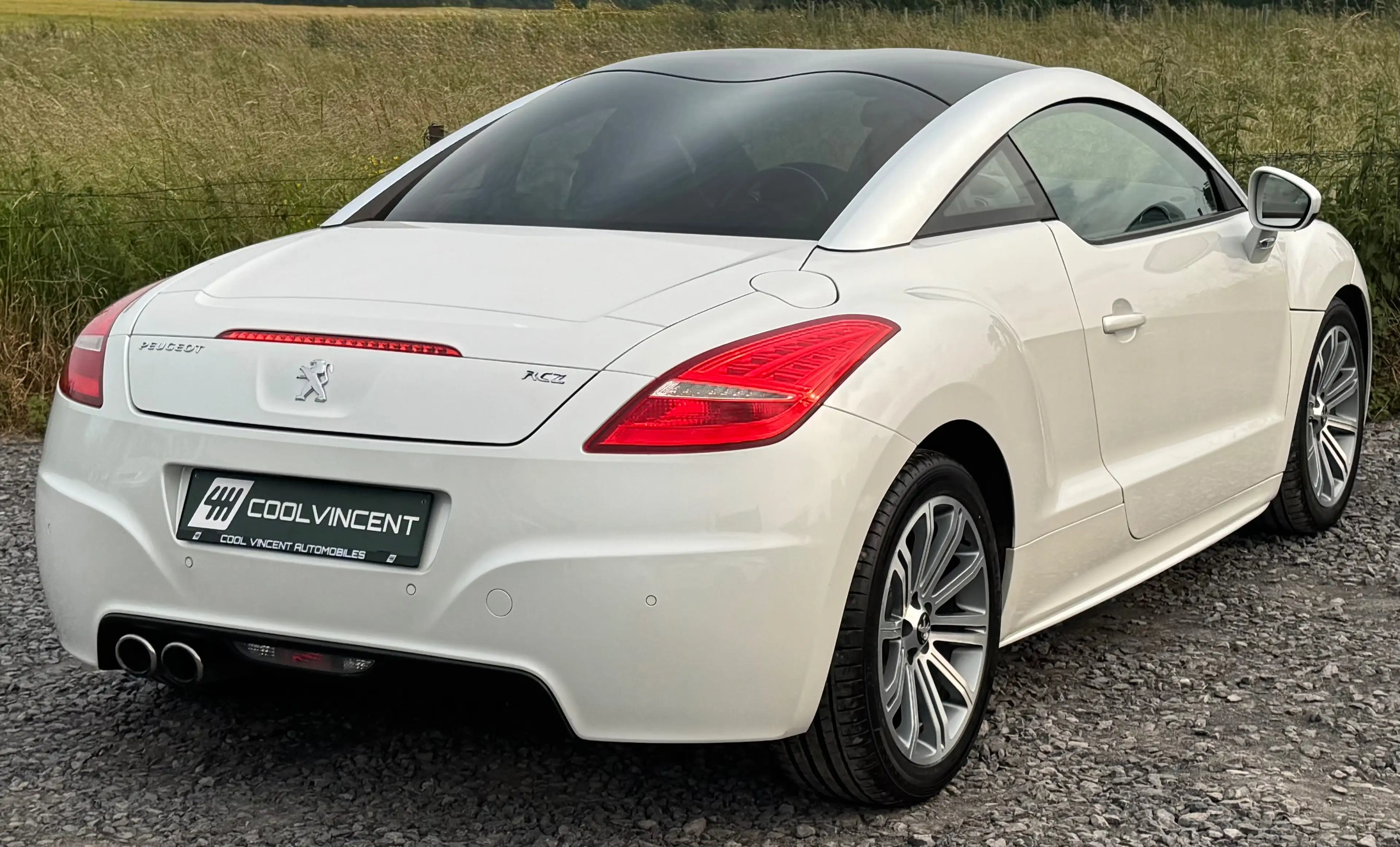 Peugeot RCZ 1.6 THP - Sg chauffants - Bluetooth - Intr cuir — photo 4