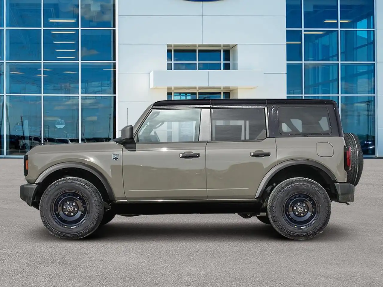 Ford Bronco photo Ford Bronco