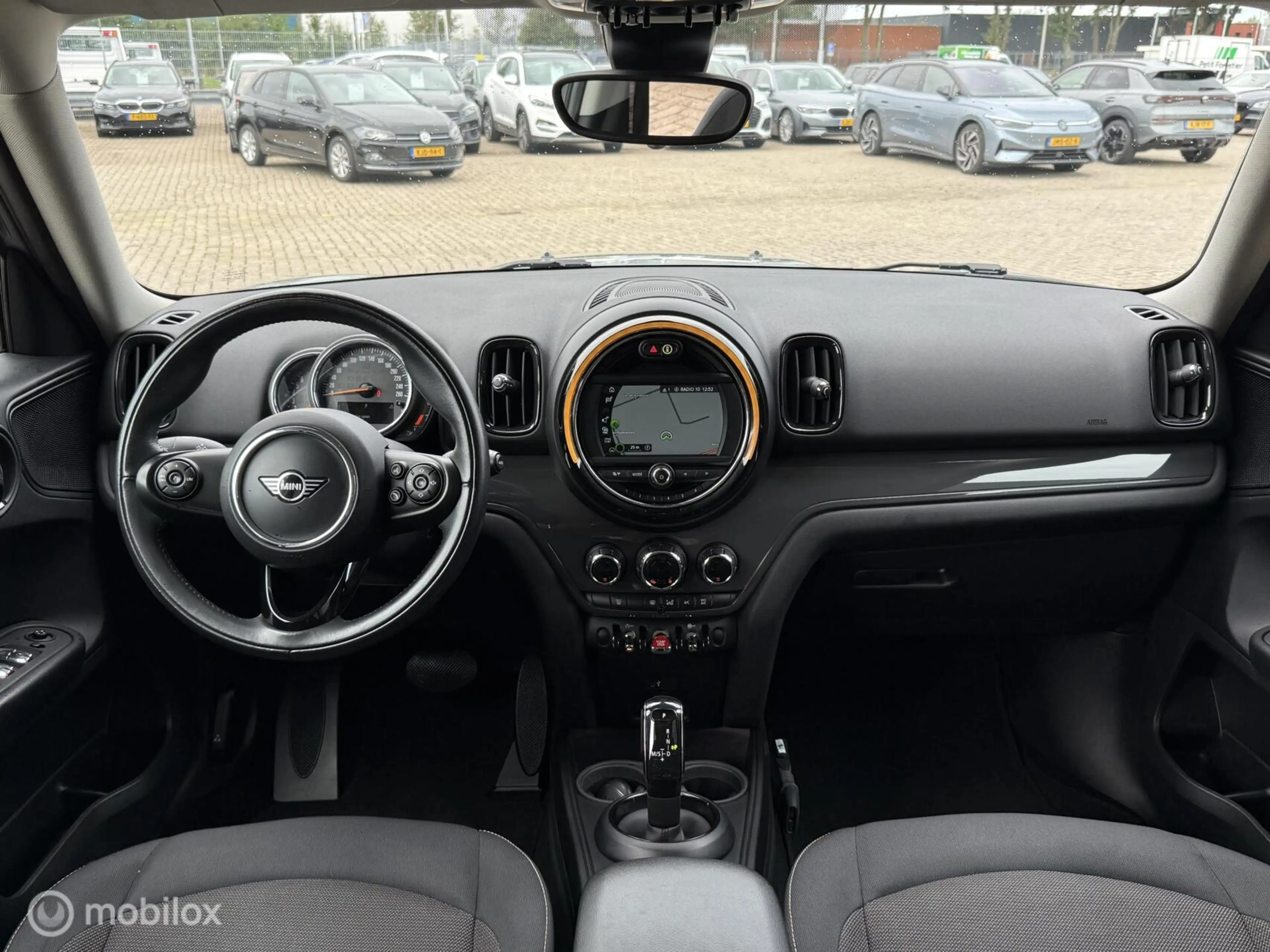 MINI One Countryman 1.5 Chili AUTOMAAT | CARPLAY | PDC — photo 2