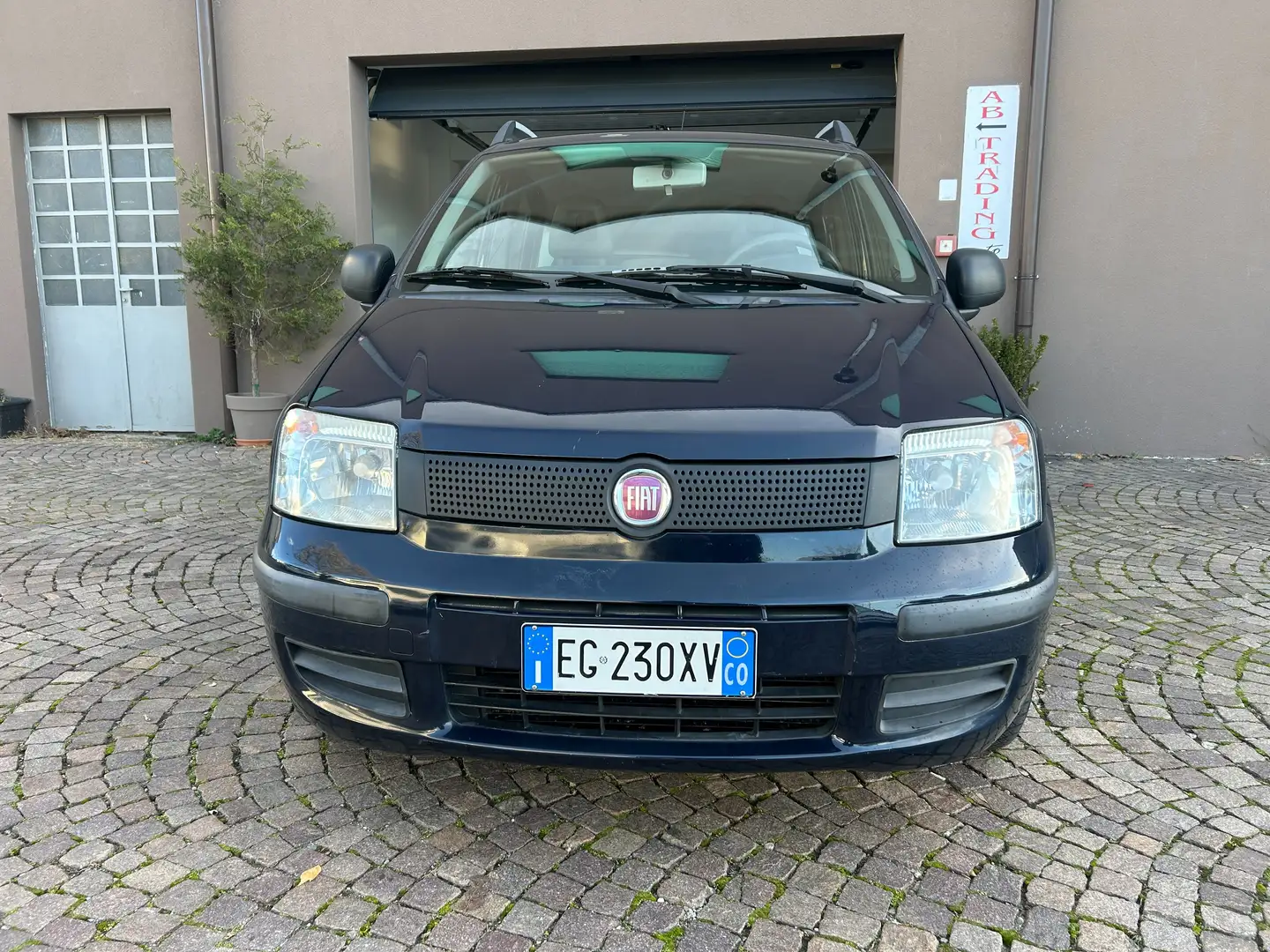 Fiat Panda Panda II 2011 1.2 Dynamic 69cv E5 Schwarz - 1