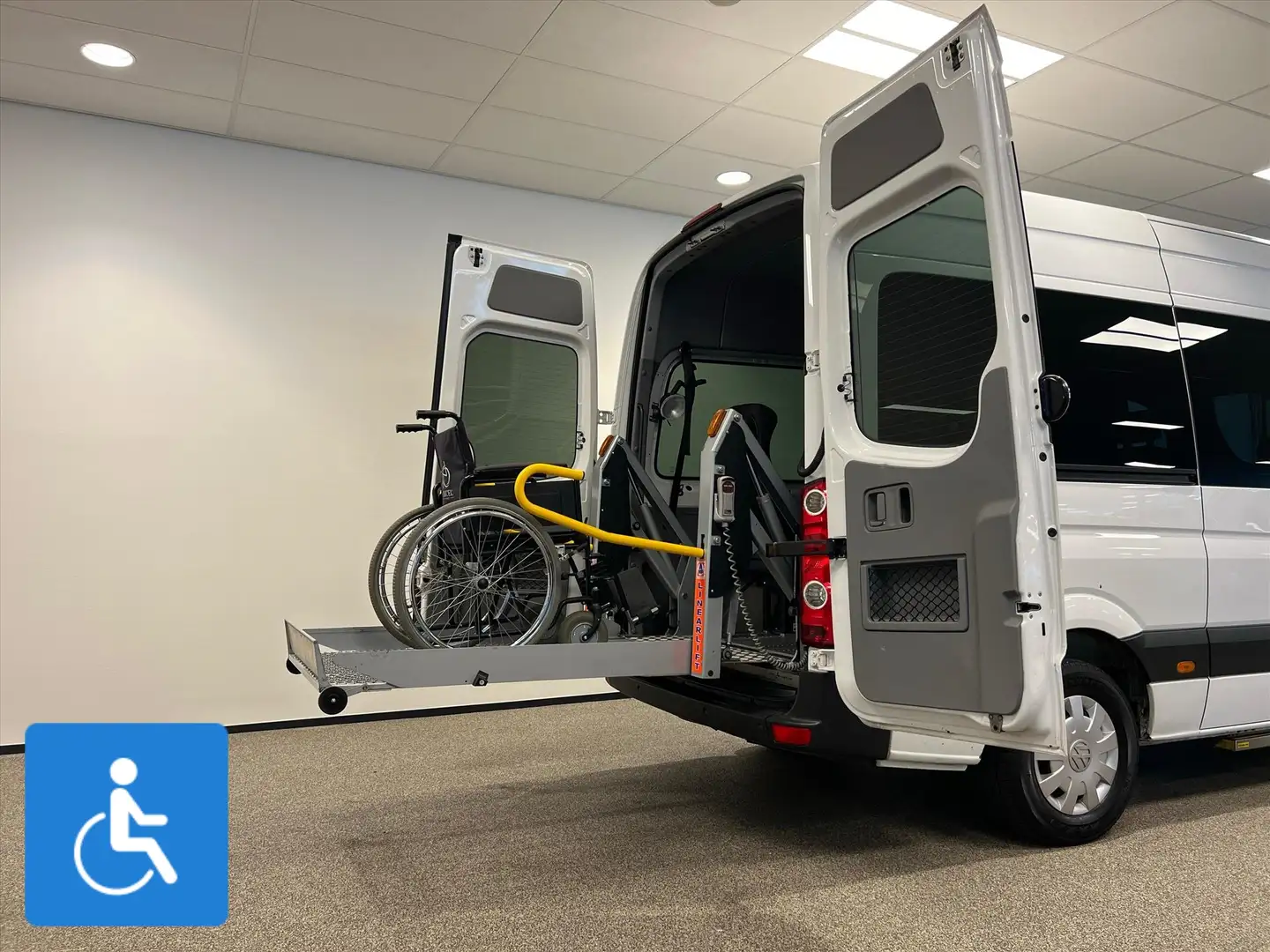 Volkswagen Crafter L2H2 Rolstoelbus Groepsvervoer Wit - 2