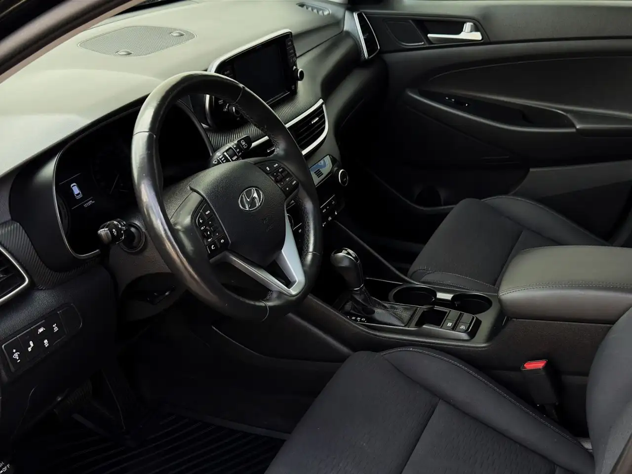 Hyundai TUCSON снимка Hyundai TUCSON