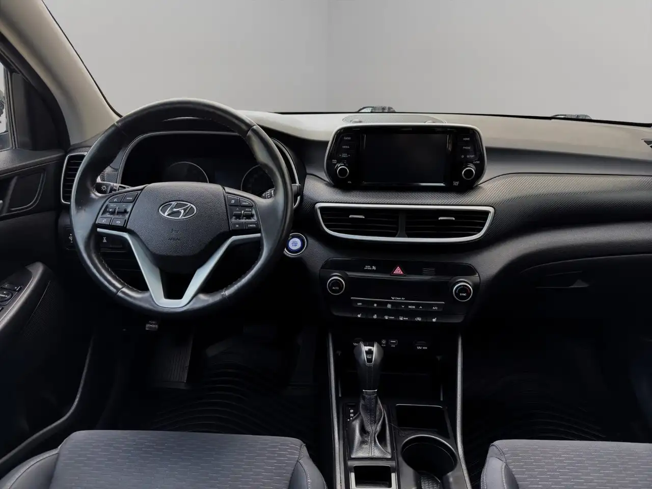 Hyundai TUCSON снимка Hyundai TUCSON