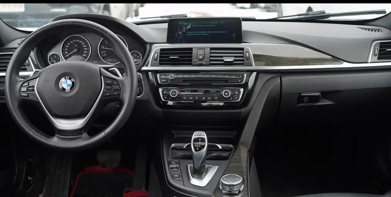 BMW 2 Series снимка BMW 2 Series
