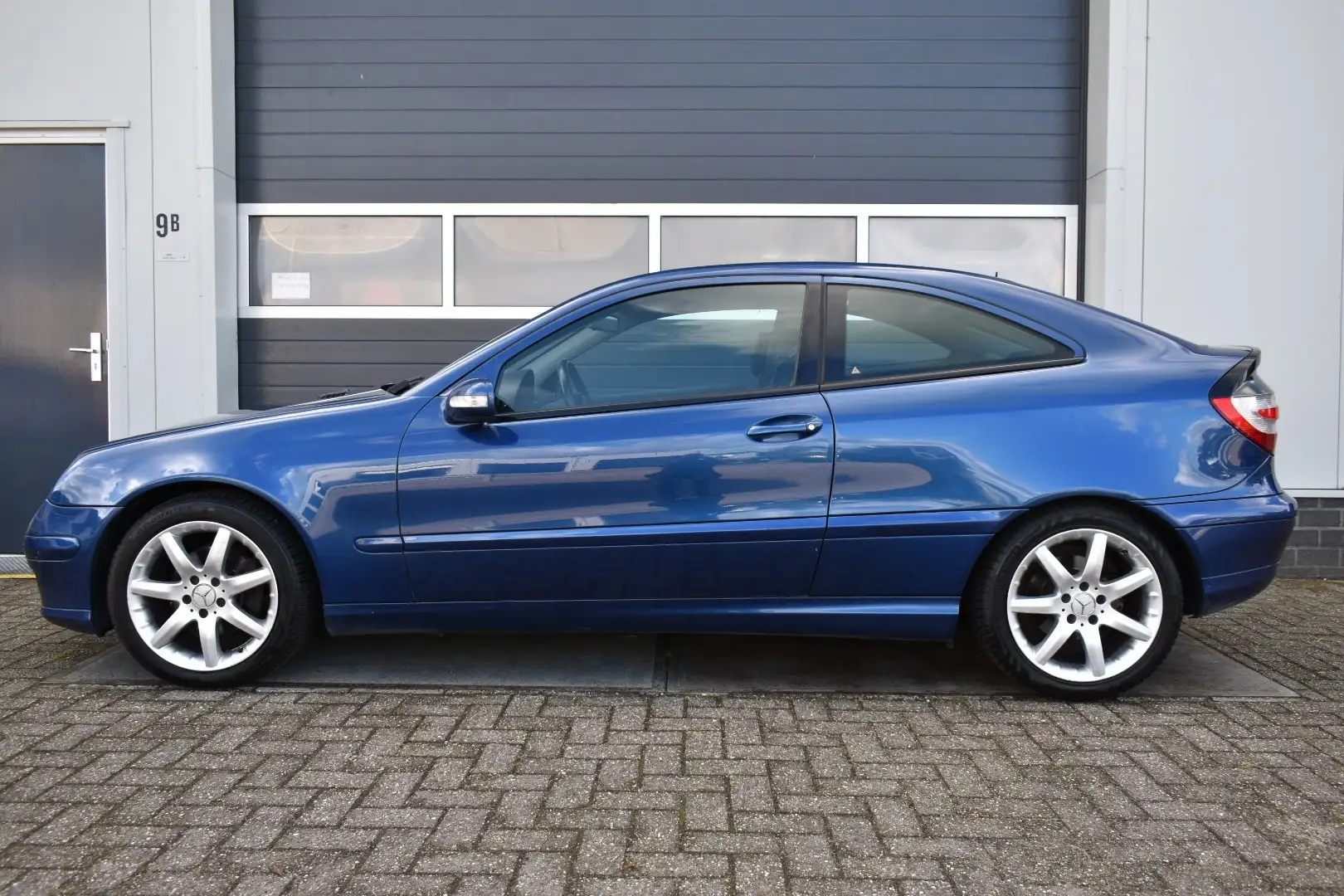 Mercedes-Benz C 200 Sportcoupé CDI Blauw - 2