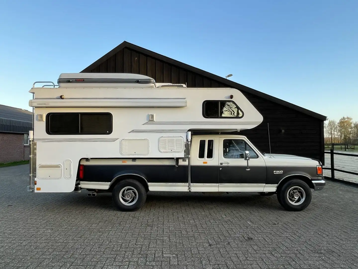 Ford F 250 USA XLT LARIAT Met Lance Camper Unit in nette staa Weiß - 1