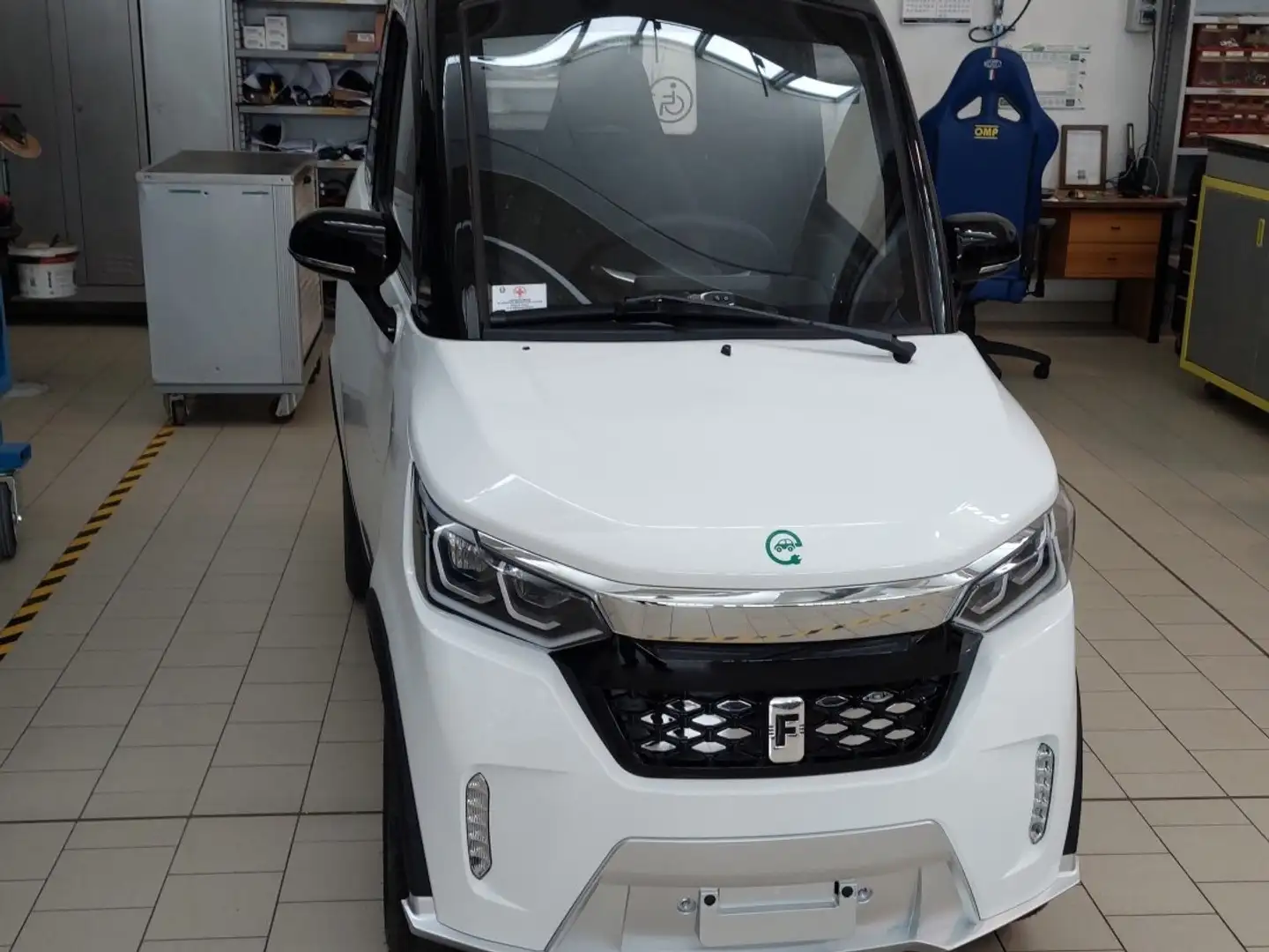 Microcar Freedom Evo disabili auto senza patente Bianco - 1