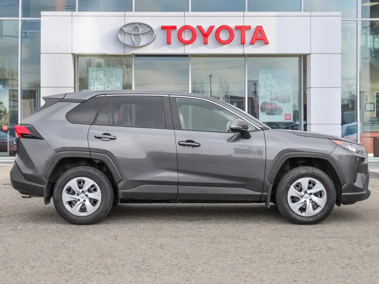 Toyota RAV 4 снимка Toyota RAV 4