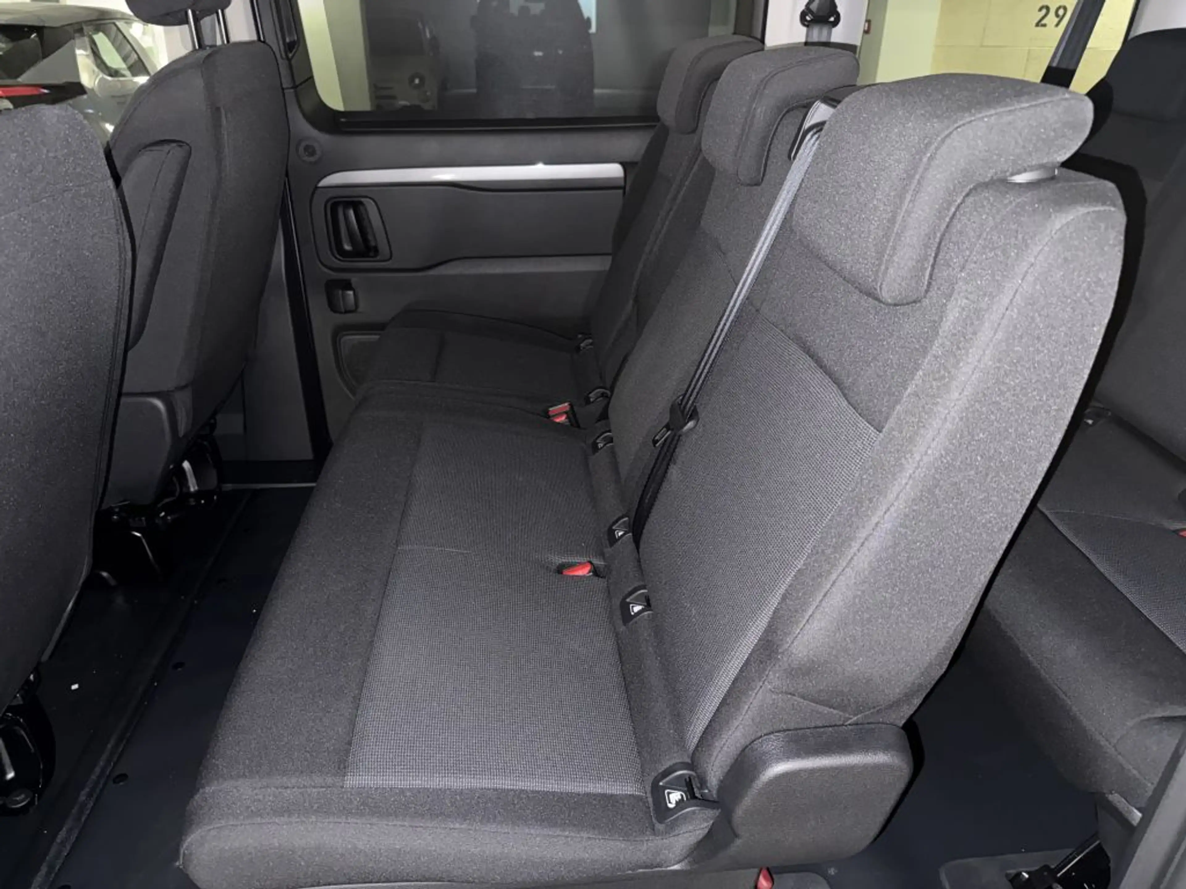 Toyota Proace Verso L1 Shuttle (8-Si.) Navi,ACC,Kamera,CarPlay — photo 9