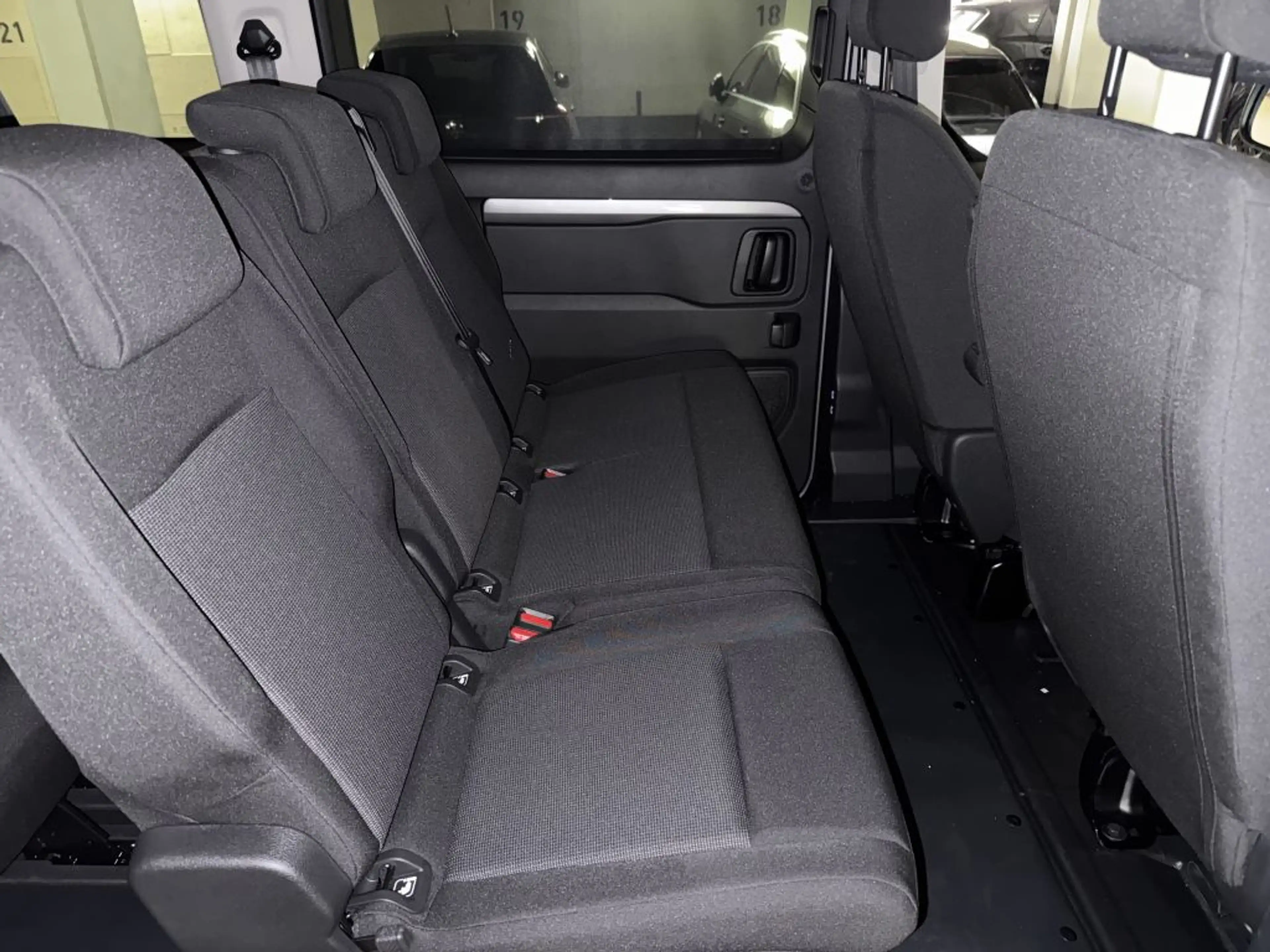 Toyota Proace Verso L1 Shuttle (8-Si.) Navi,ACC,Kamera,CarPlay — photo 10