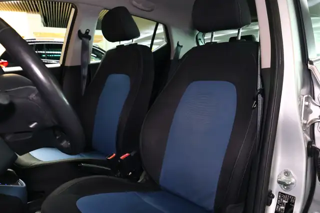 Hyundai i10 view 22