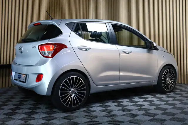 Hyundai i10 view 5