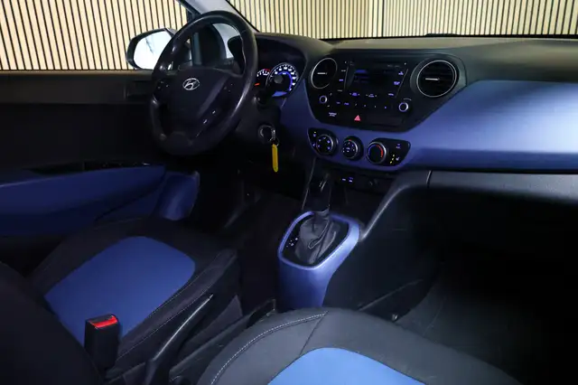 Hyundai i10 view 25