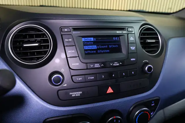 Hyundai i10 view 18
