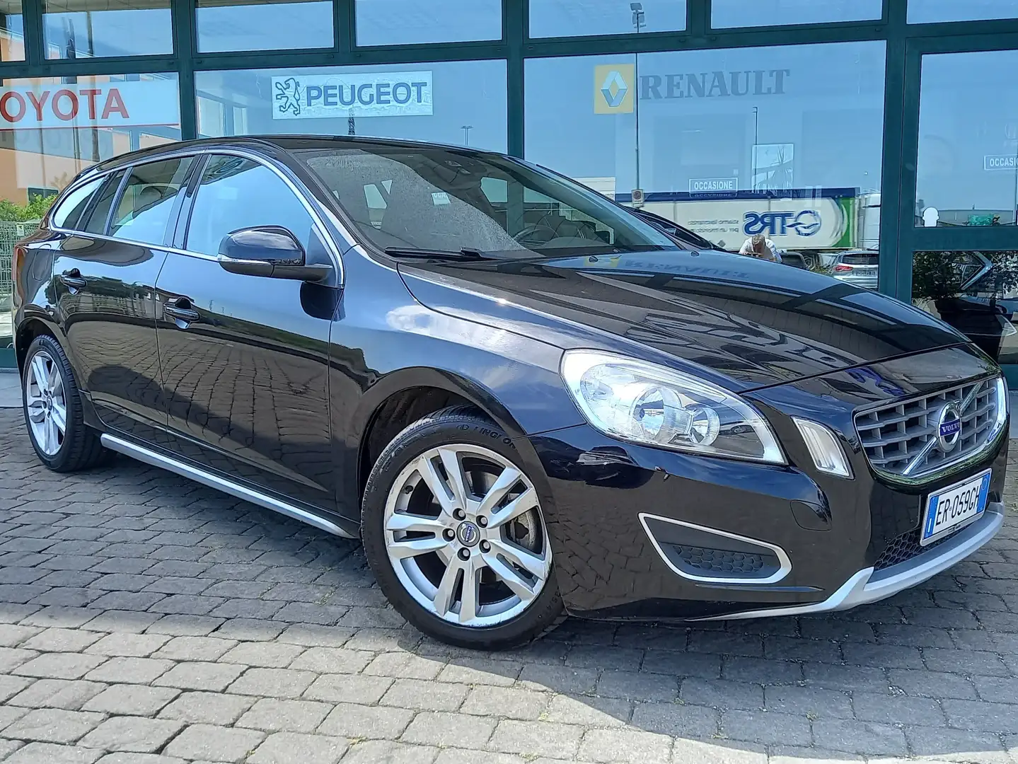 Volvo V60 V60 2.0 d3 R-design 136cv Nero - 1