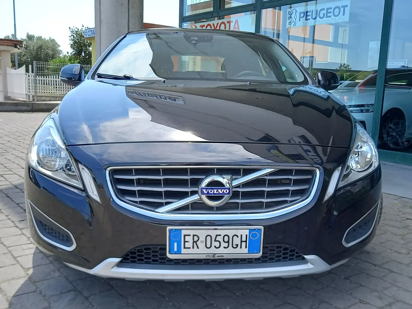 Volvo V60 V60 2.0 d3 R-design 136cv Nero - 2