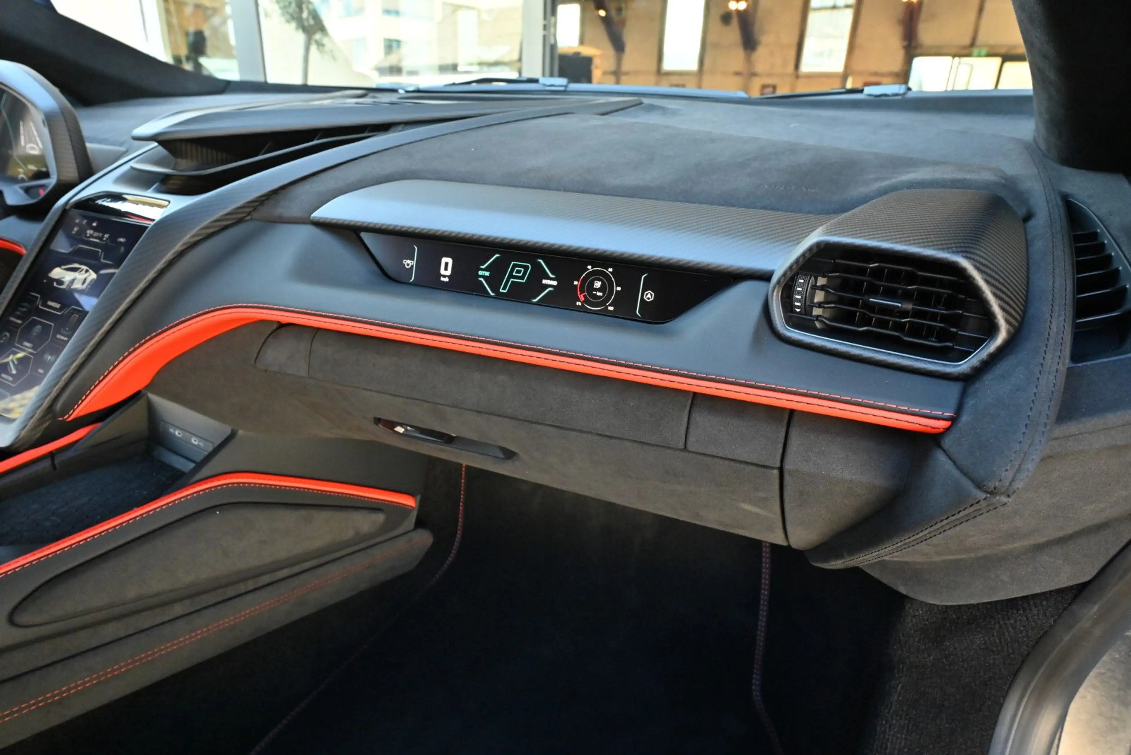 Lamborghini Revuelto /1.Hd./Sportivo Trim/21"/22"/BF Display — photo 9