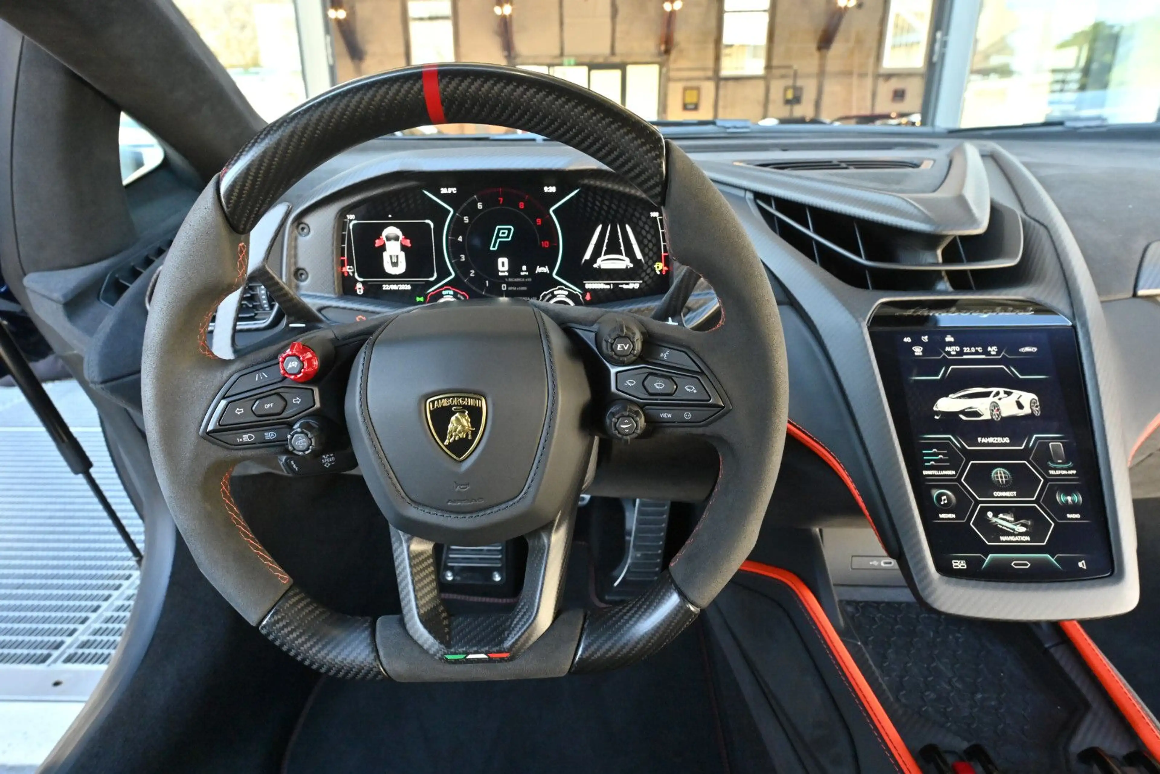 Lamborghini Revuelto /1.Hd./Sportivo Trim/21"/22"/BF Display — photo 8