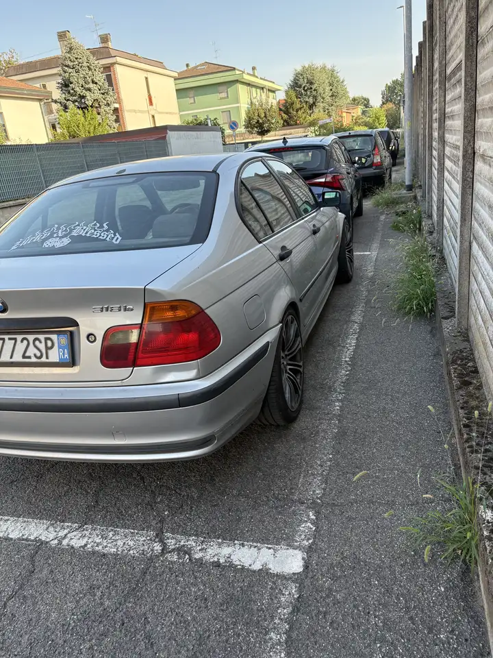 BMW 318i, foto 5
